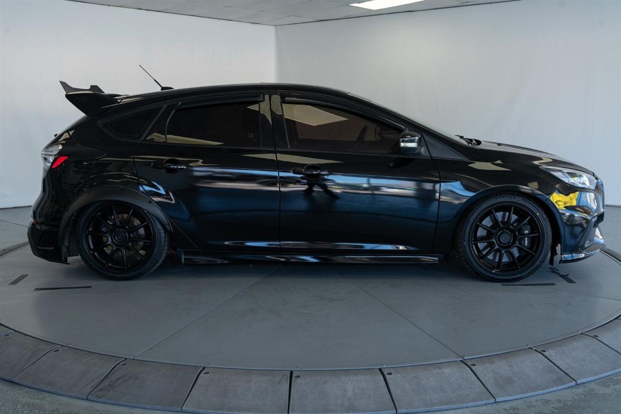 Ford Focus photo 9