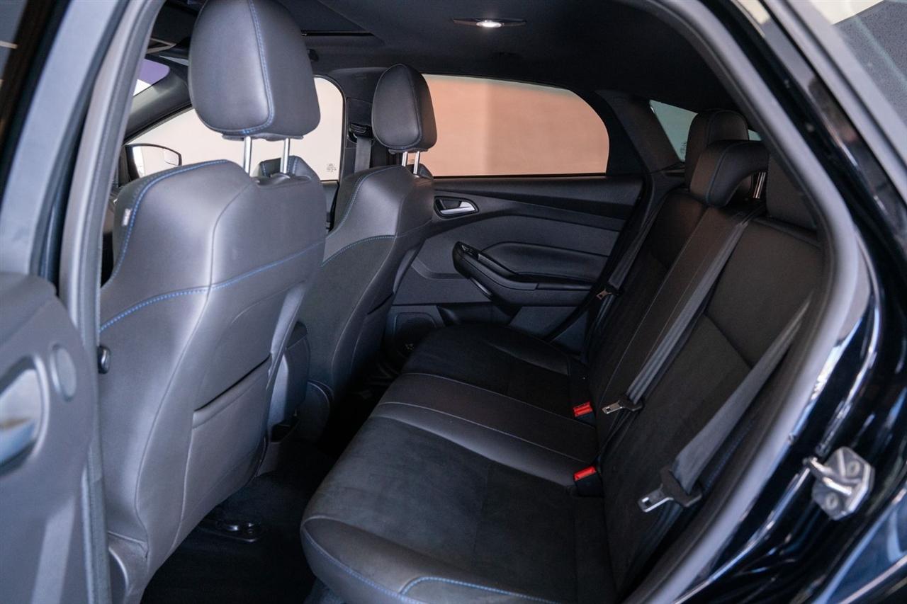 Ford Focus photo 13