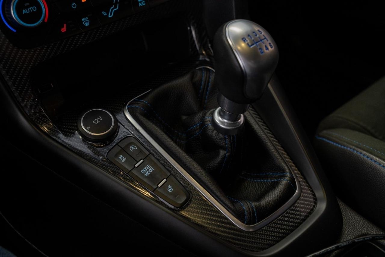 Ford Focus photo 21