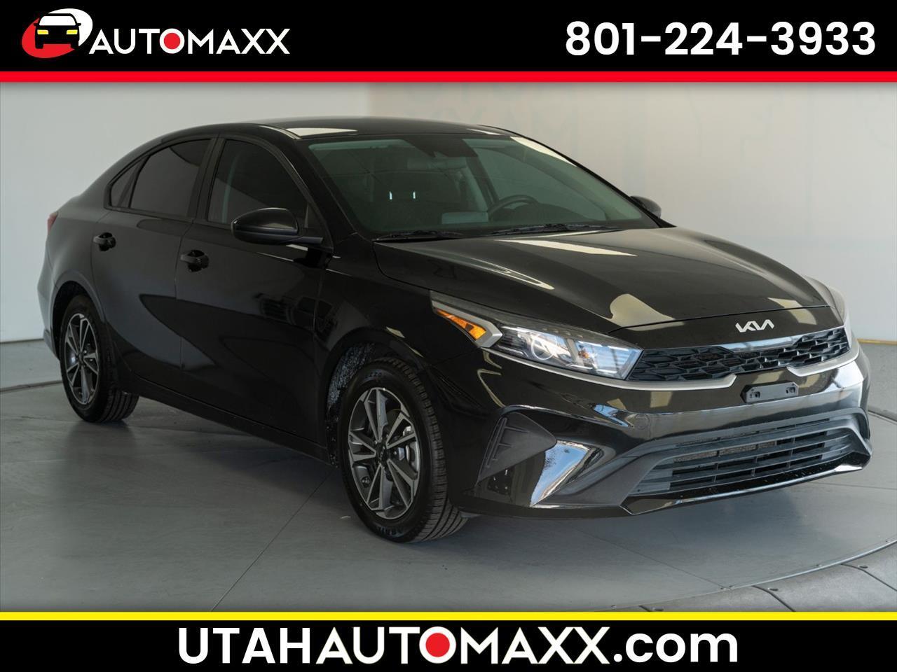 2023 Kia Forte LXS IVT