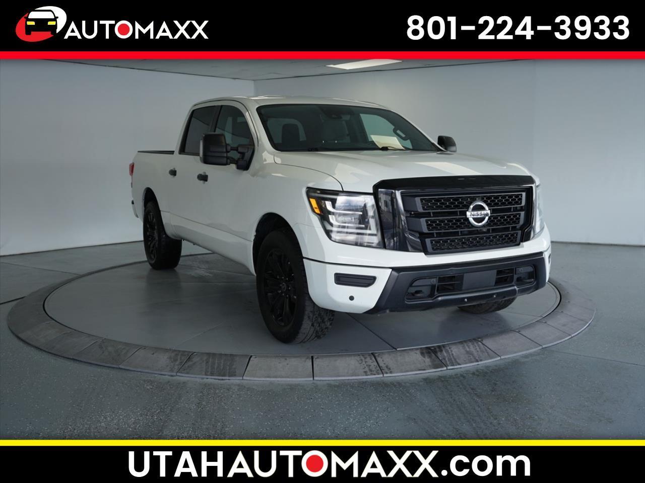2023 Nissan Titan 4x4 Crew Cab SV