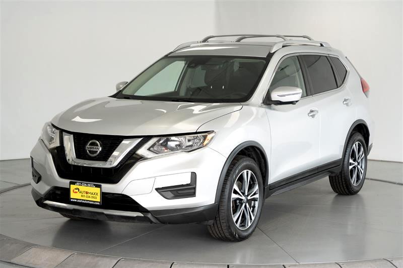 2019 Nissan Rogue SV photo 2