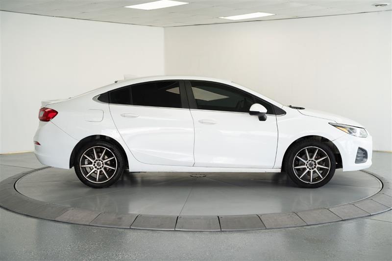 Chevrolet Cruze  2019