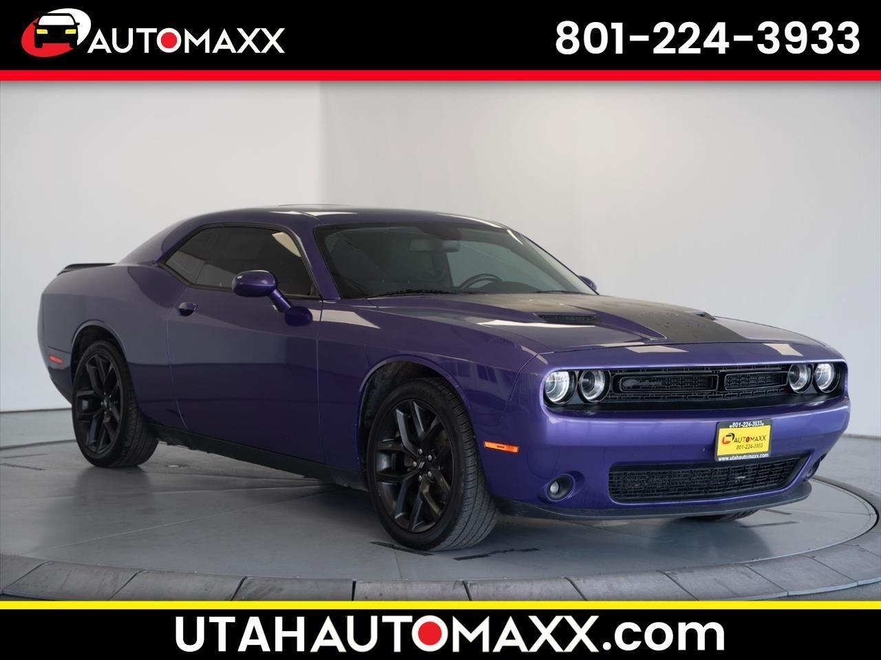 2019 Dodge Challenger SXT RWD