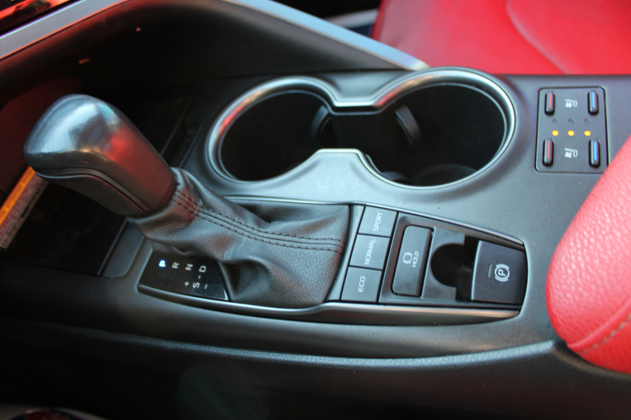 Toyota Camry XSE V6 2021