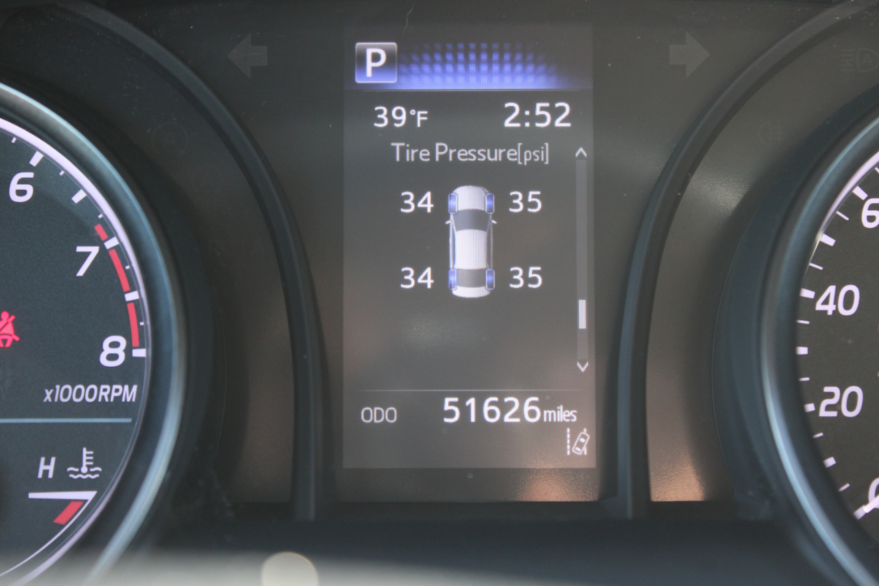 Toyota Camry SE 2024