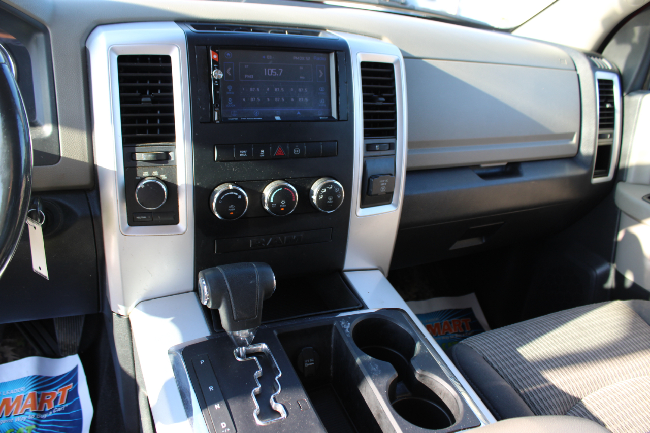 2012 Ram 1500 SLT photo 19
