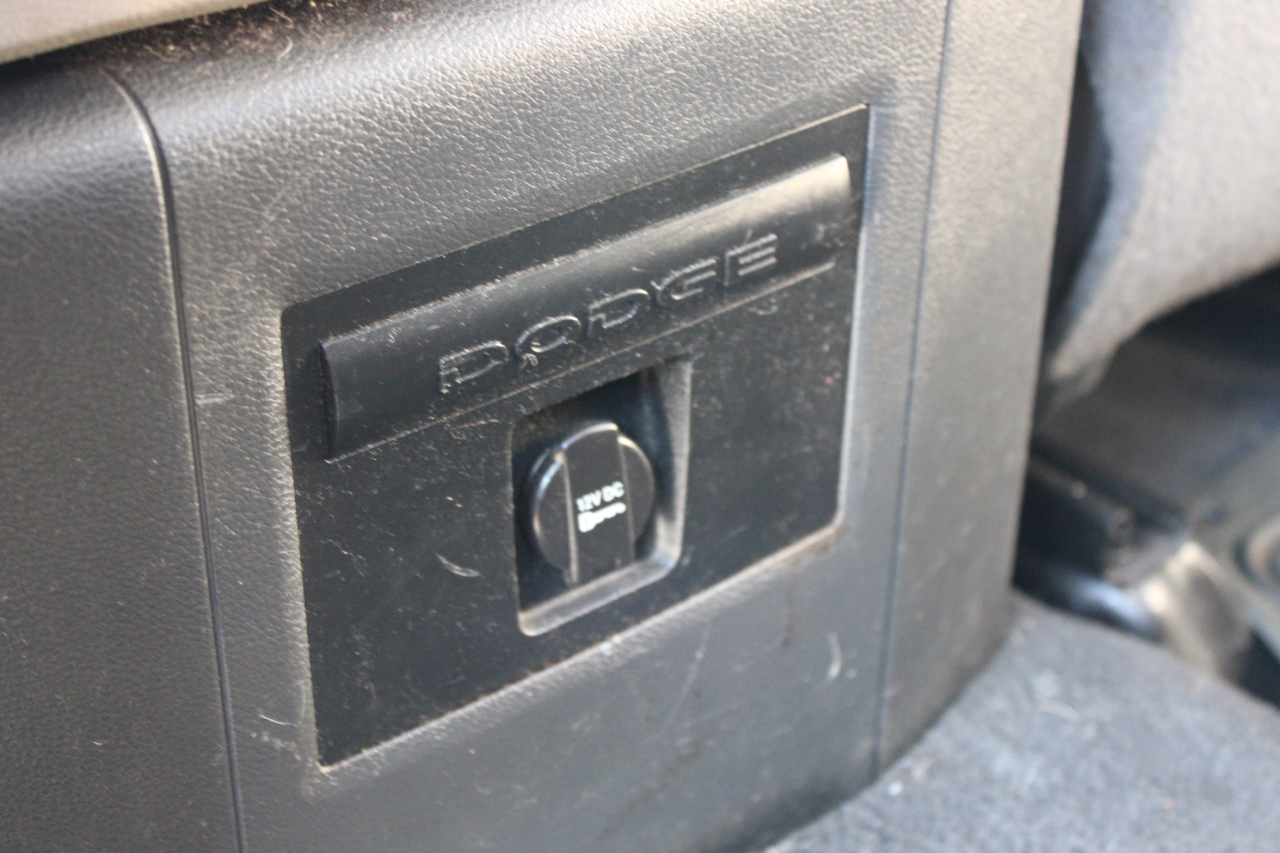 2012 Ram 1500 SLT photo 29