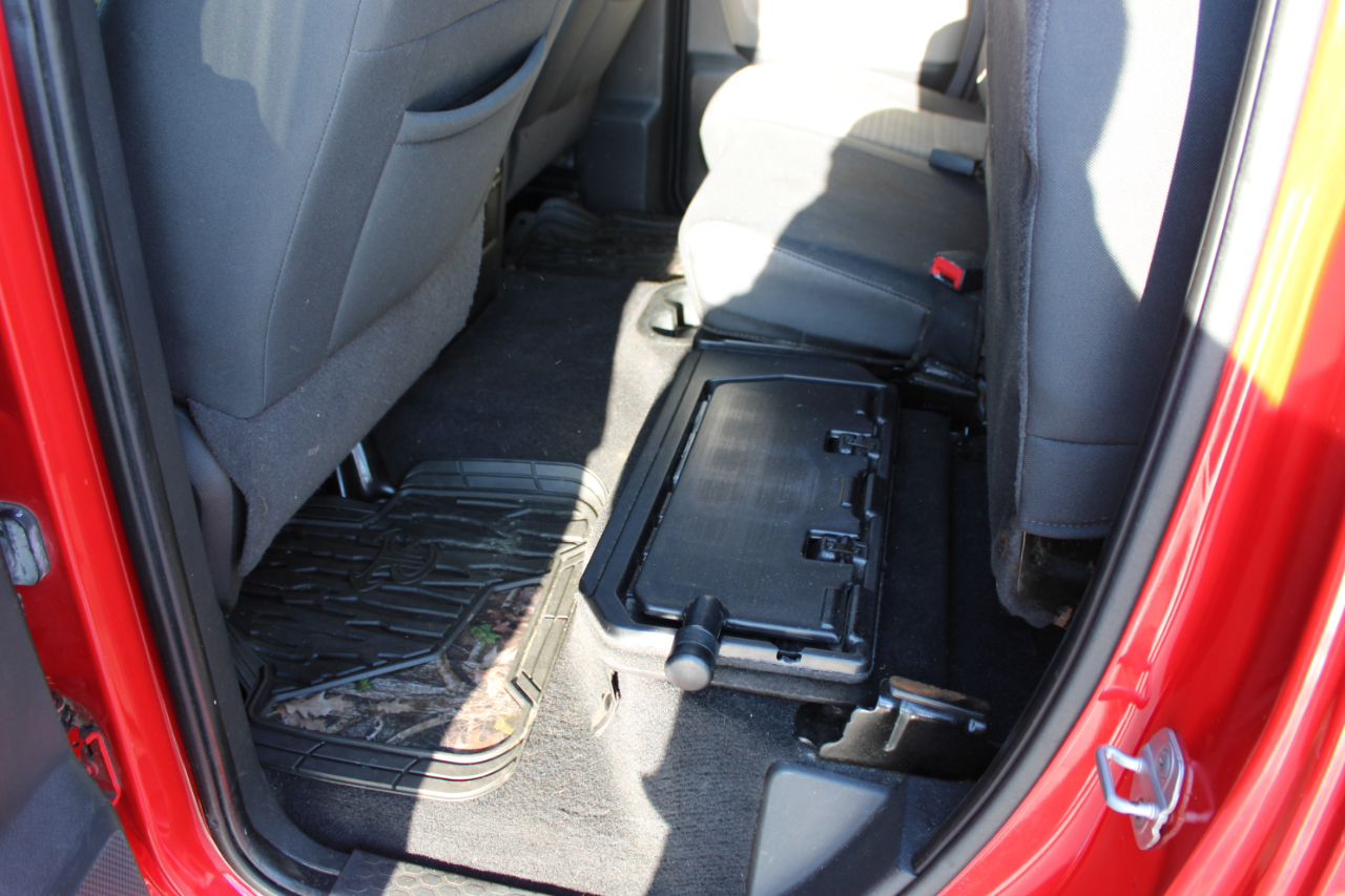 2012 Ram 1500 SLT photo 30