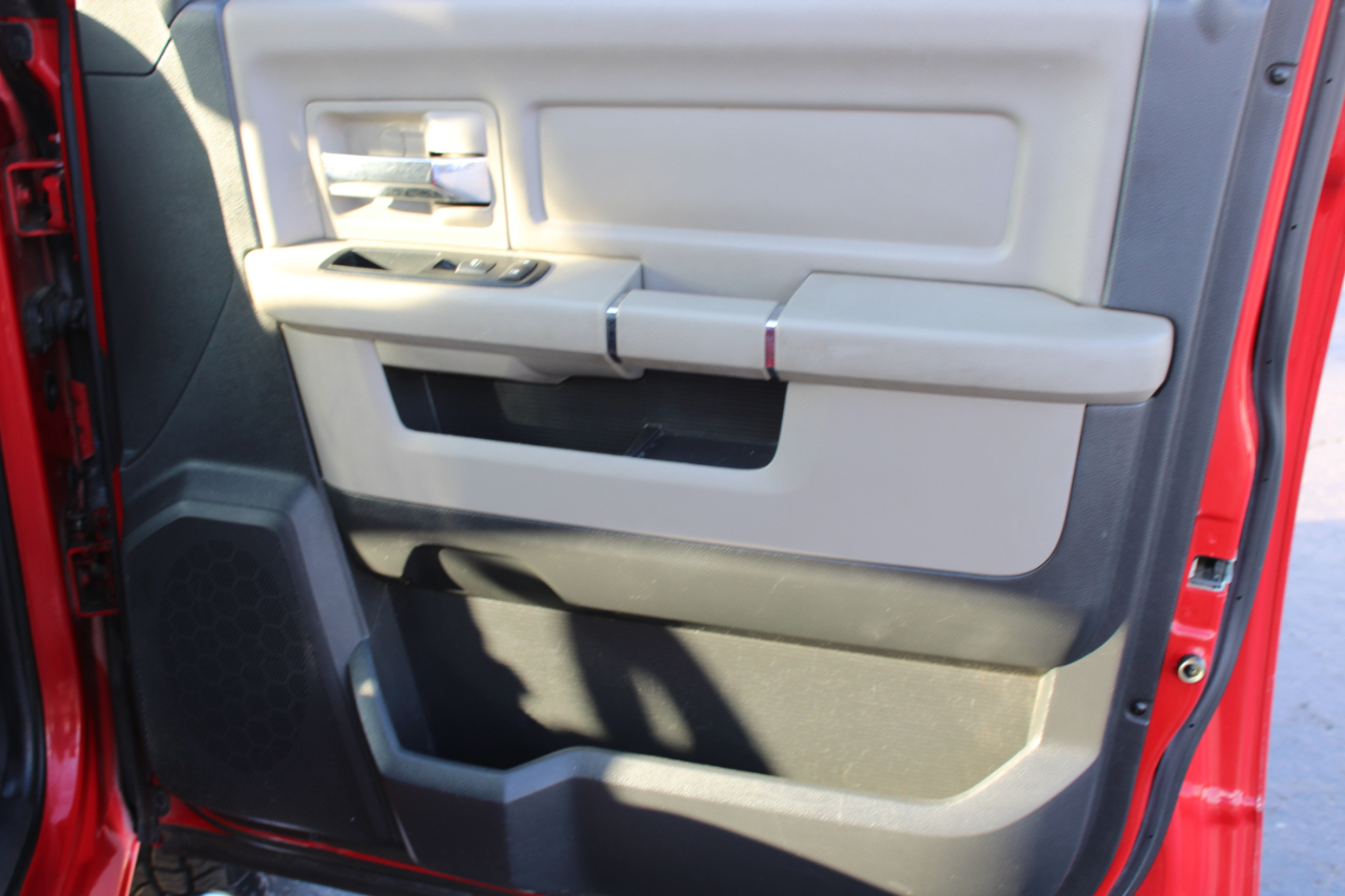 2012 Ram 1500 SLT photo 35