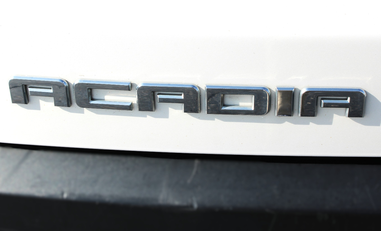2018 Gmc Acadia SLT photo 3