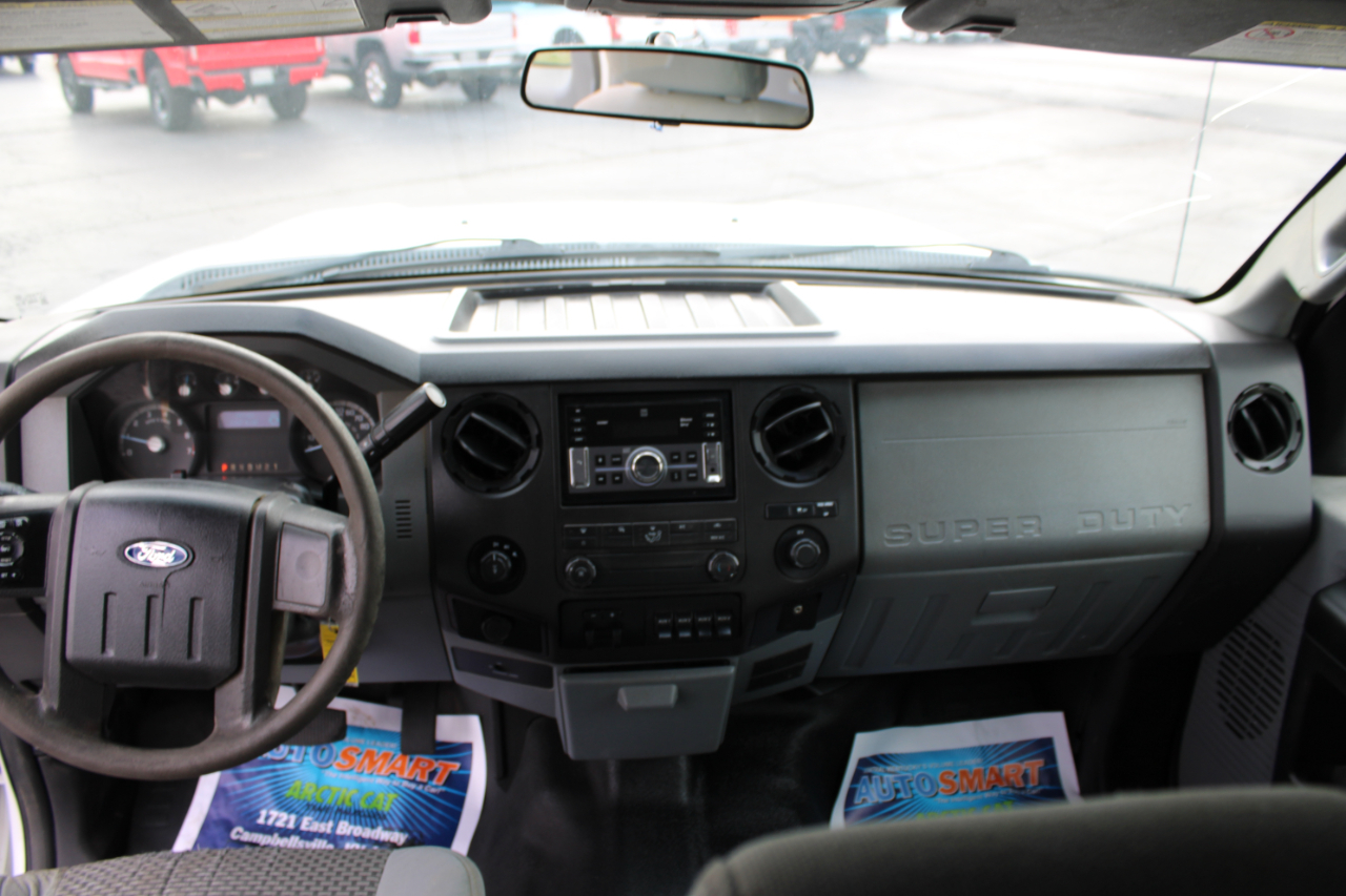 Ford F-250 SD XL SuperCab 4WD 2013