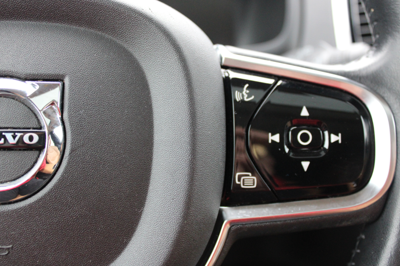 Volvo XC90 T6 Momentum AWD 2016