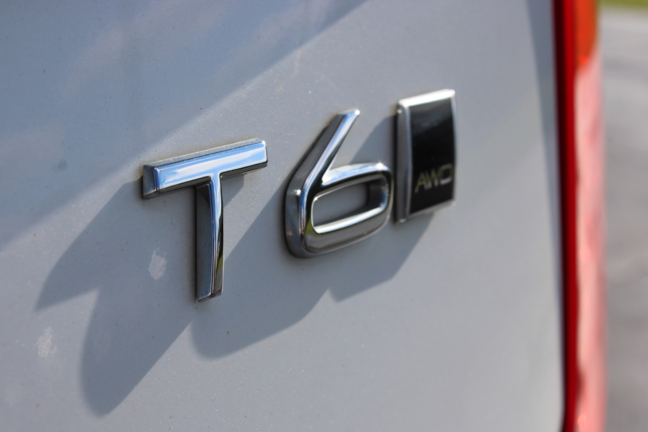 Volvo XC90 T6 Momentum AWD 2016