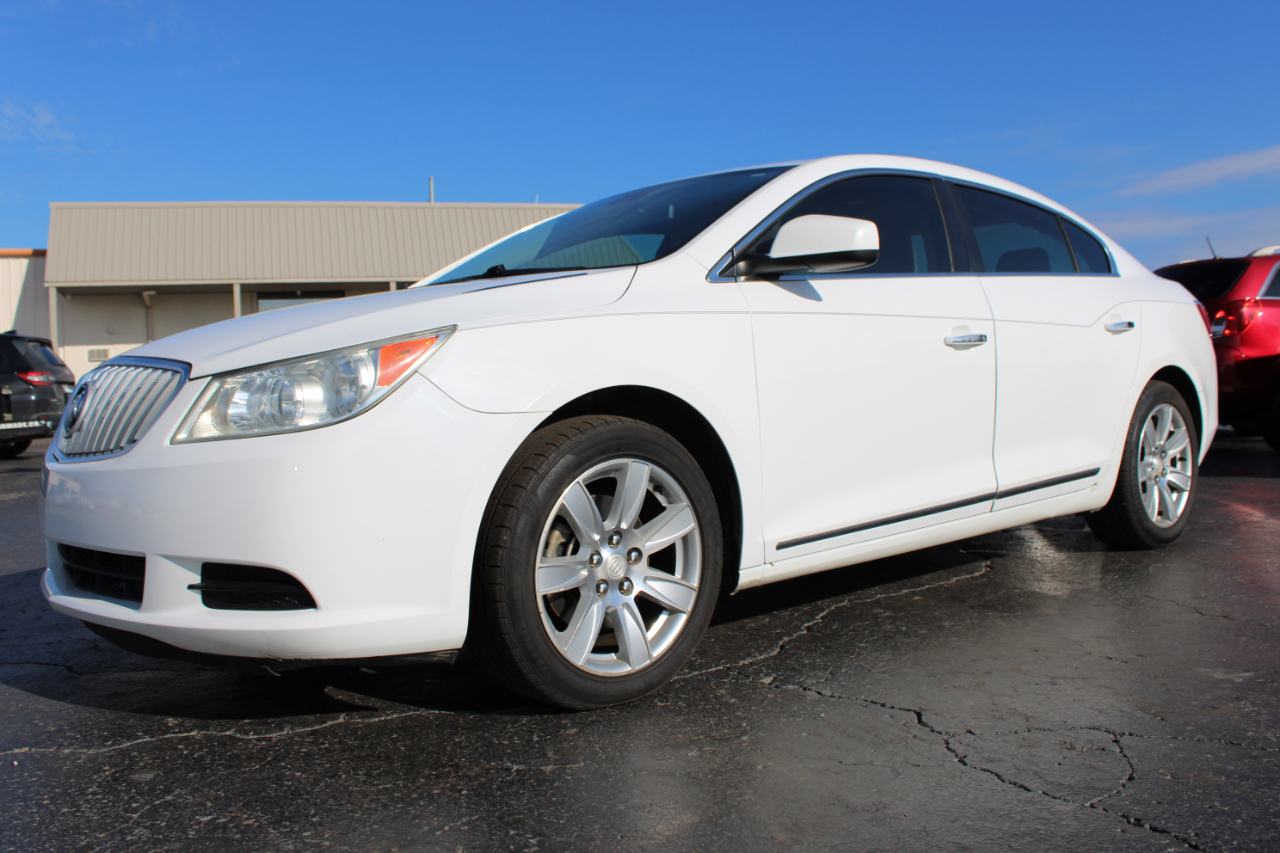 Buick LaCrosse CX 2011