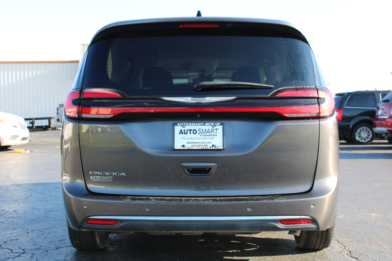Chrysler Pacifica Touring L 2023