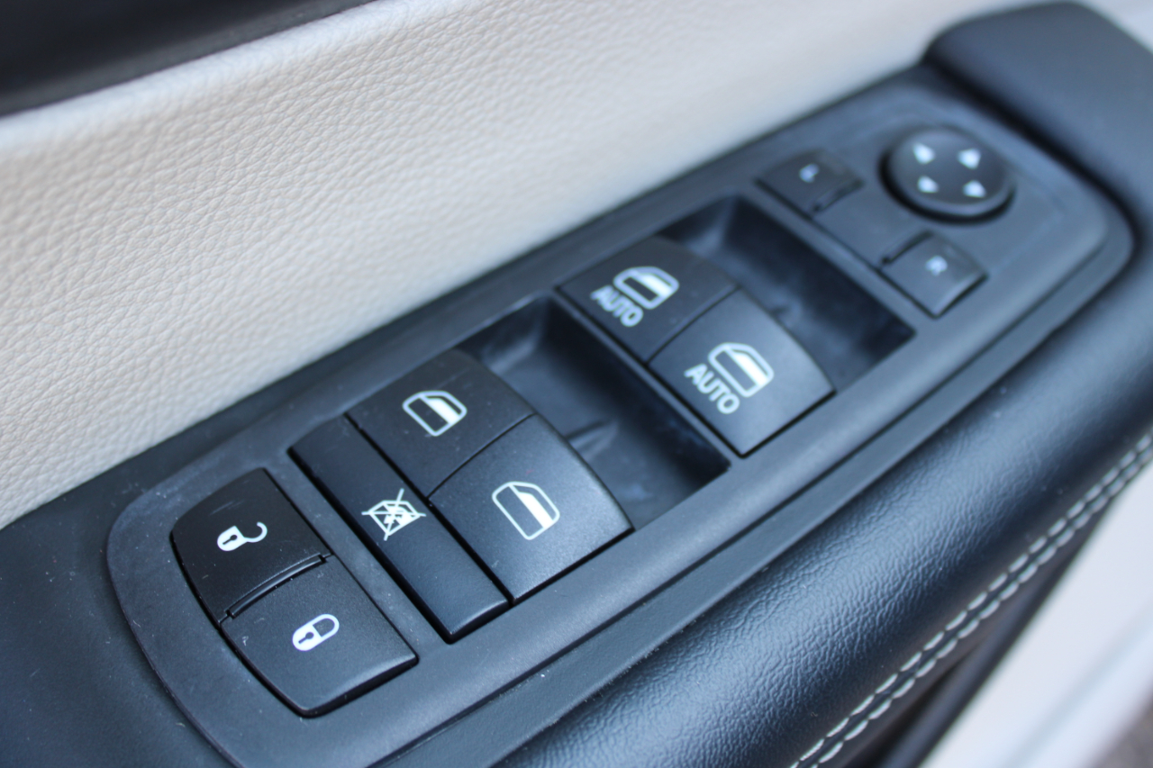 Chrysler Pacifica Touring L 2023