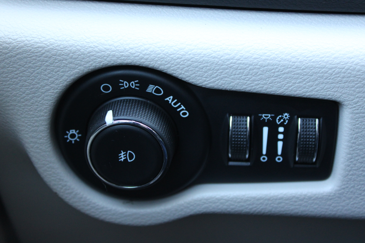 Chrysler Pacifica Touring L 2023