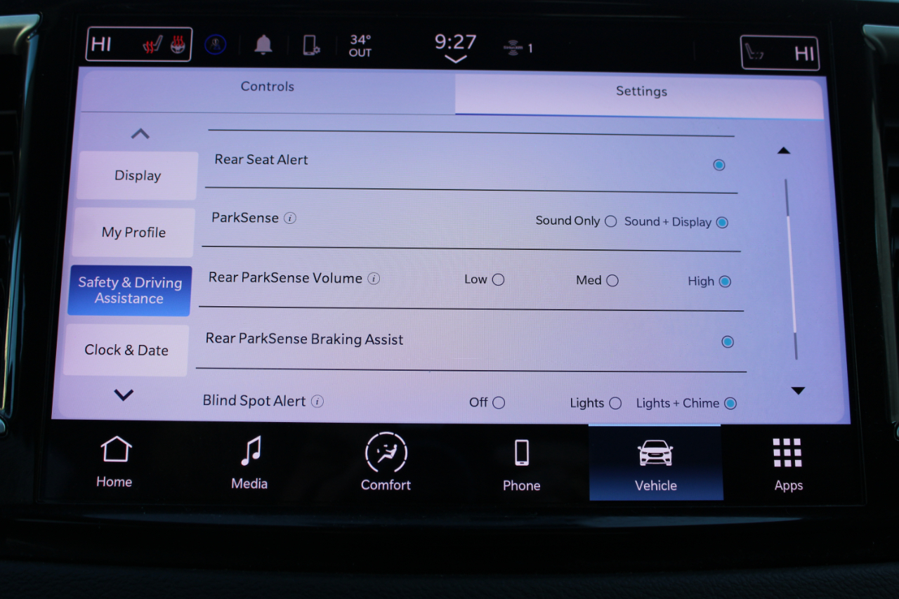 Chrysler Pacifica Touring L 2023