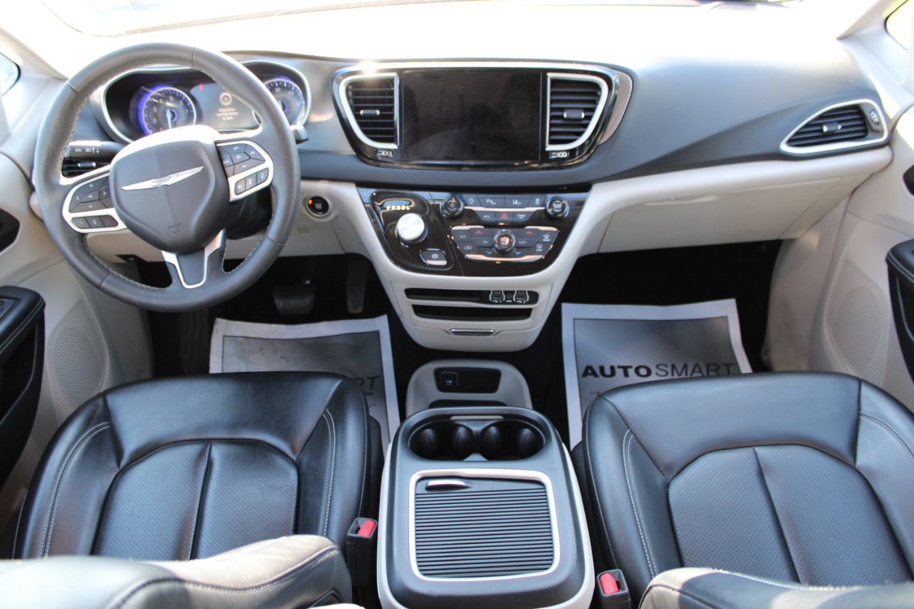 Chrysler Pacifica Touring L 2023