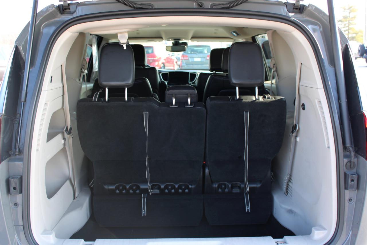 Chrysler Pacifica Touring-L 2022