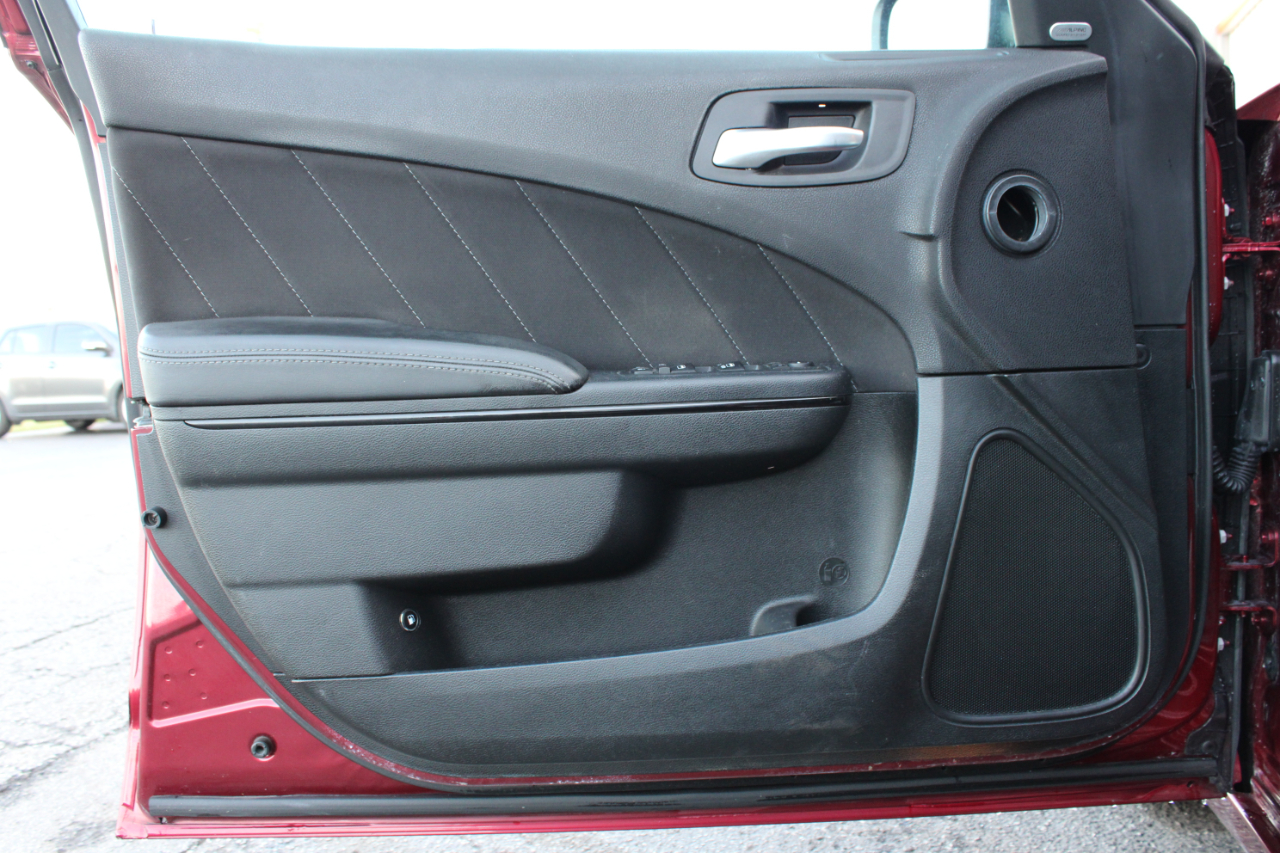 Dodge Charger SXT Plus 2018