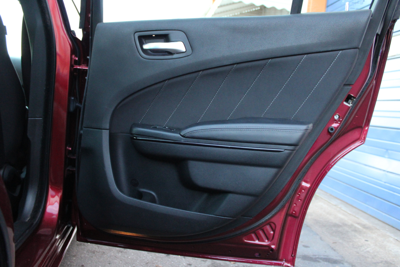 Dodge Charger SXT Plus 2018