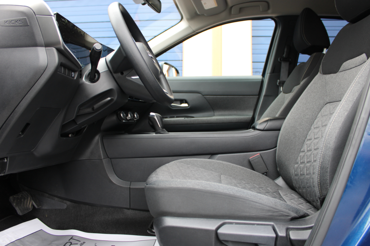 Nissan Kicks SV 2025