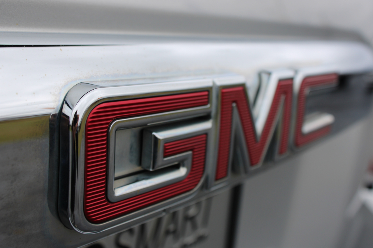 GMC Yukon Denali  2017