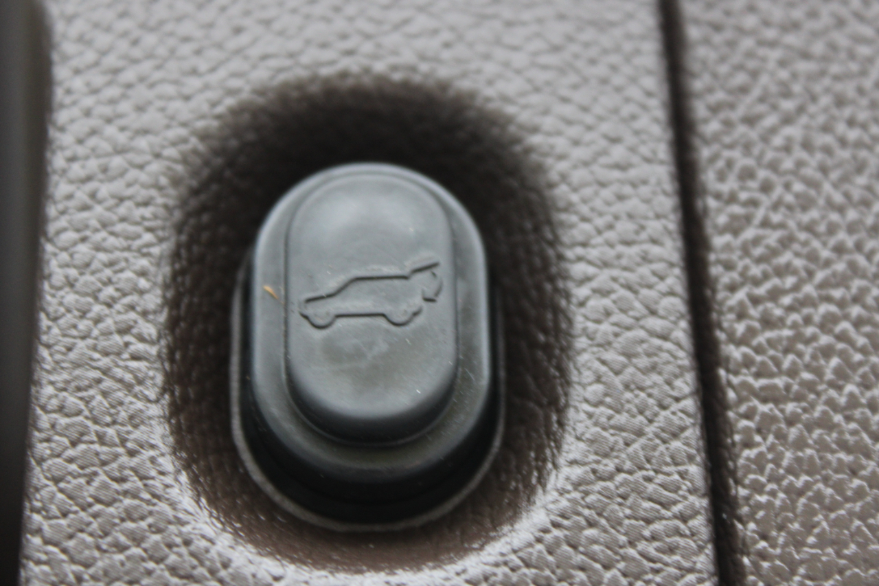 GMC Yukon Denali  2017