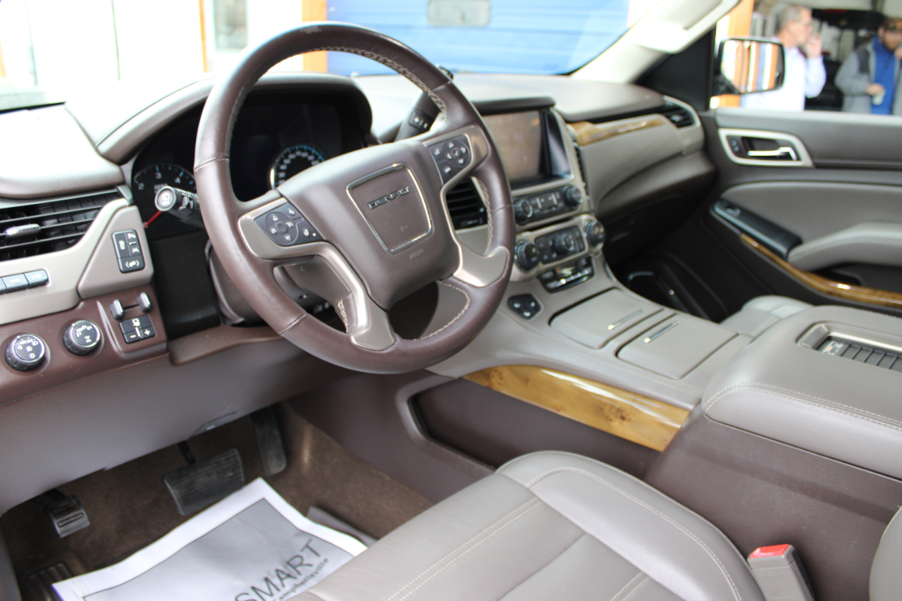 GMC Yukon Denali  2017