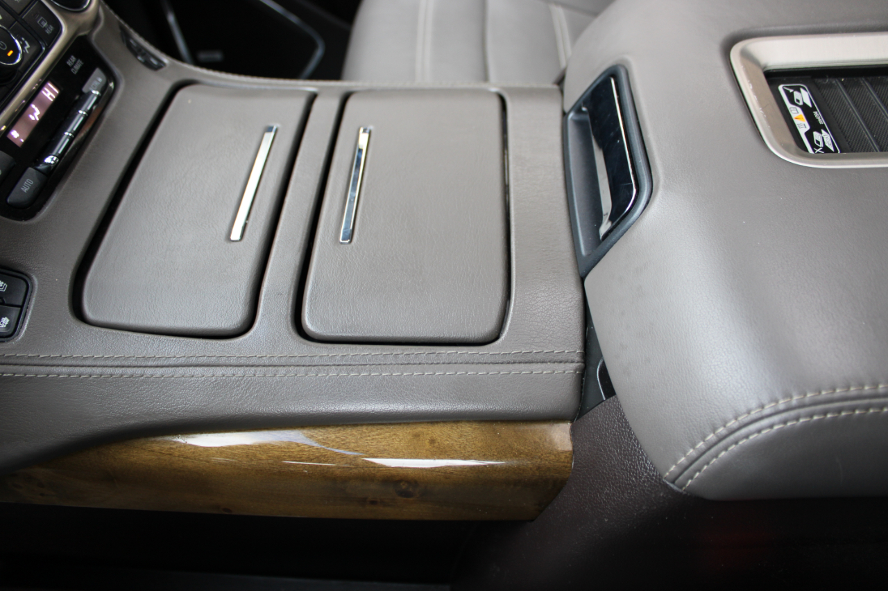 GMC Yukon Denali  2017