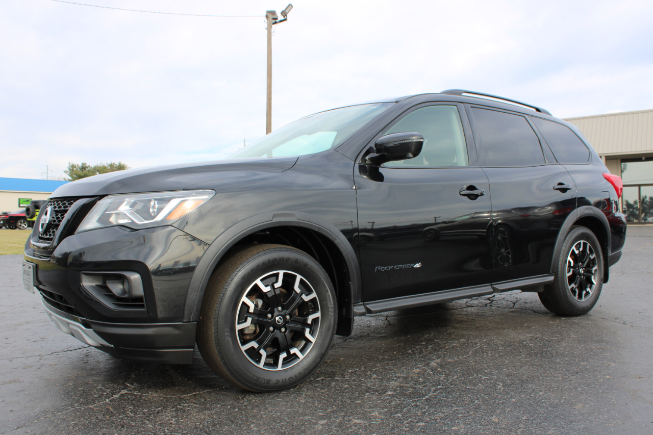 Nissan Pathfinder SL 4WD 2020