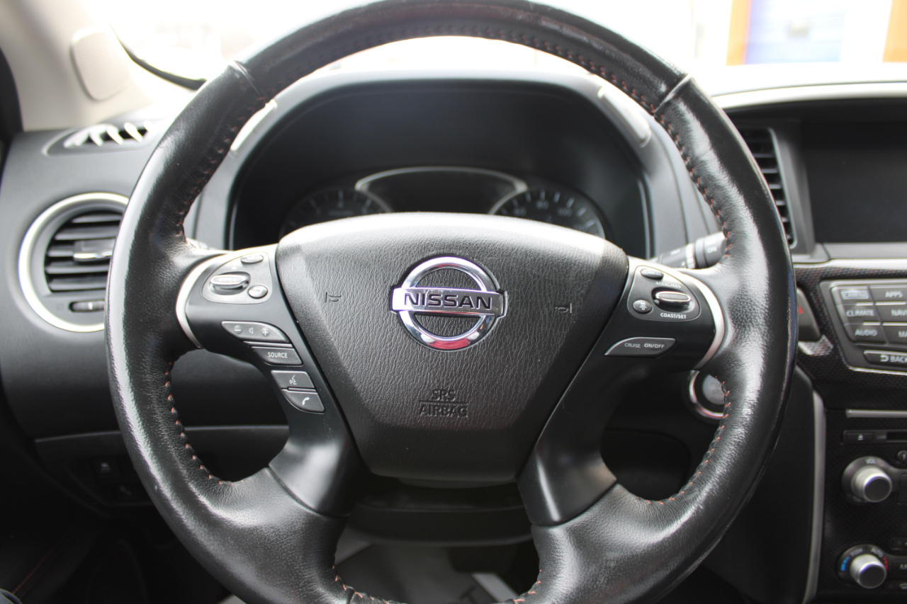 Nissan Pathfinder SL 4WD 2020