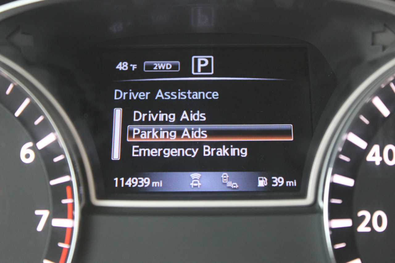 Nissan Pathfinder SL 4WD 2020