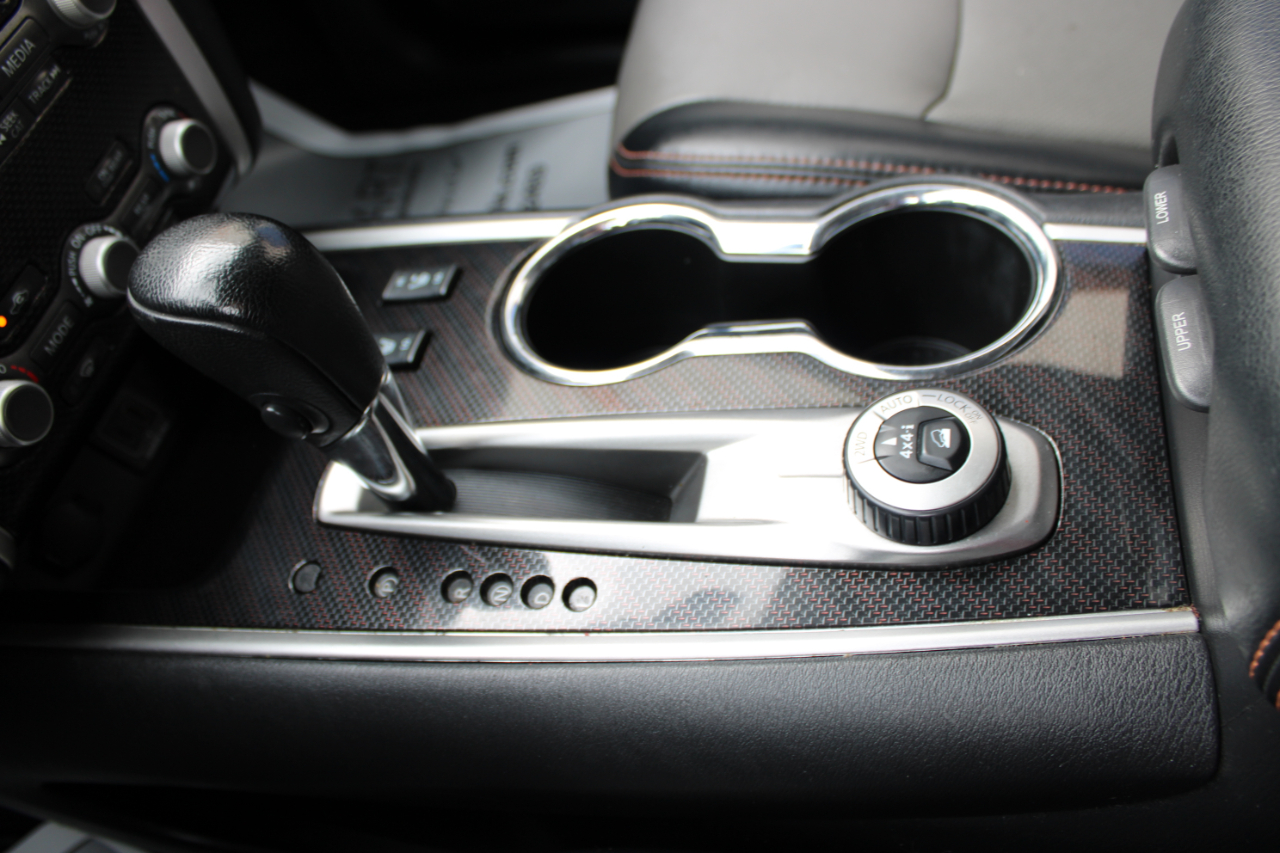 Nissan Pathfinder SL 4WD 2020