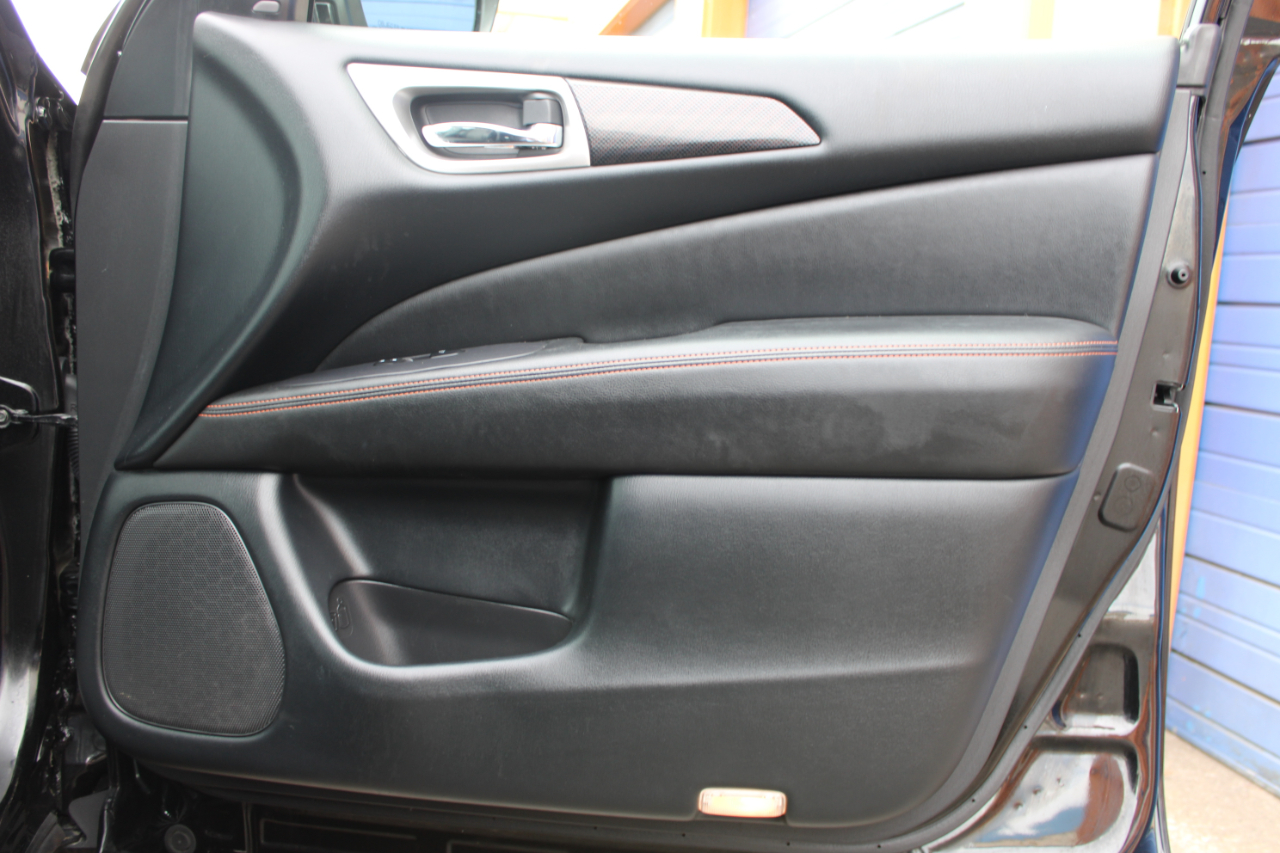 Nissan Pathfinder SL 4WD 2020