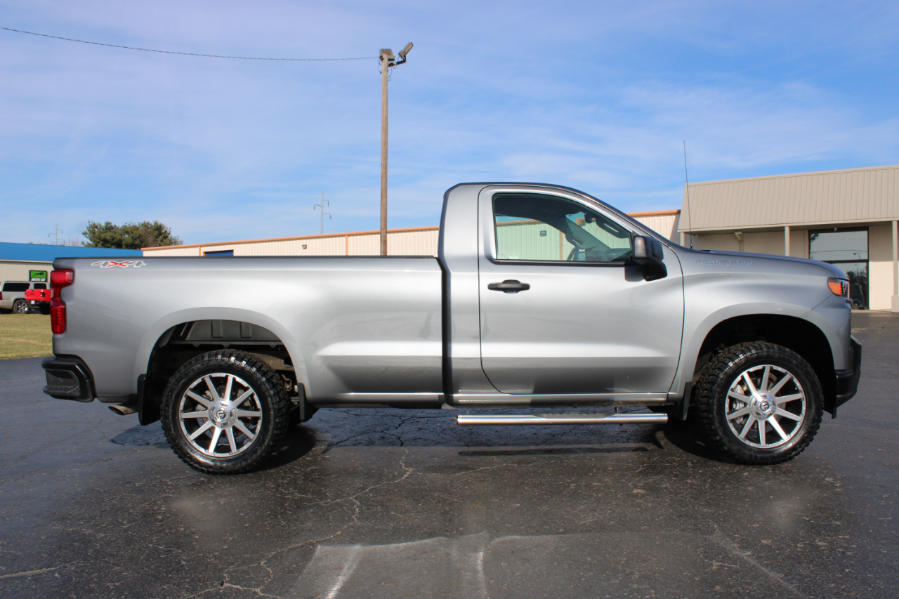 Chevrolet Silverado 1500  2021