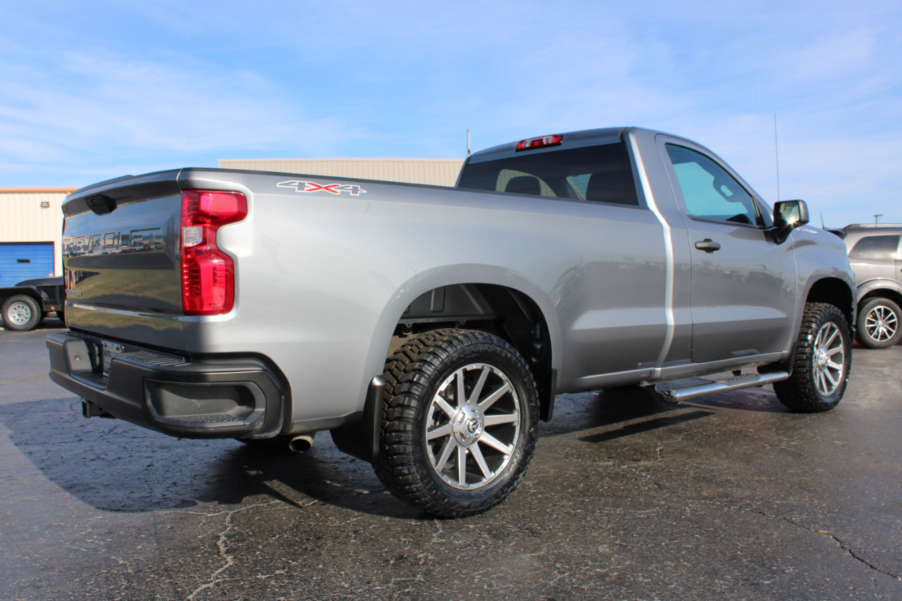 Chevrolet Silverado 1500  2021