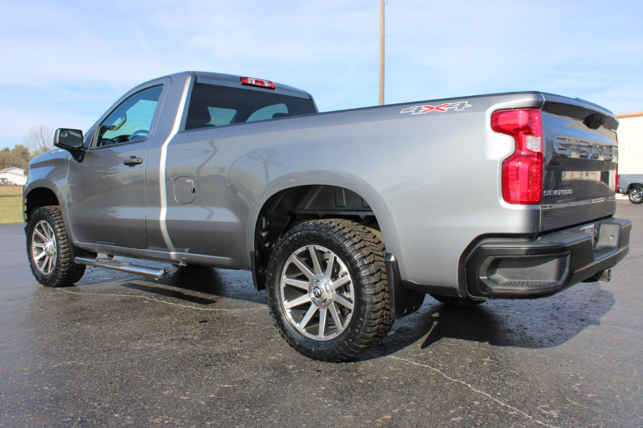 Chevrolet Silverado 1500  2021