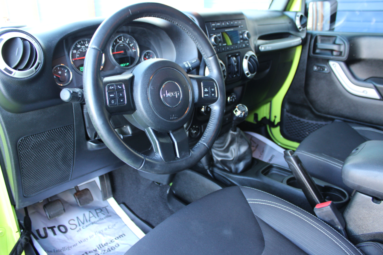 Jeep Wrangler Unlimited Sahara 4WD 2016