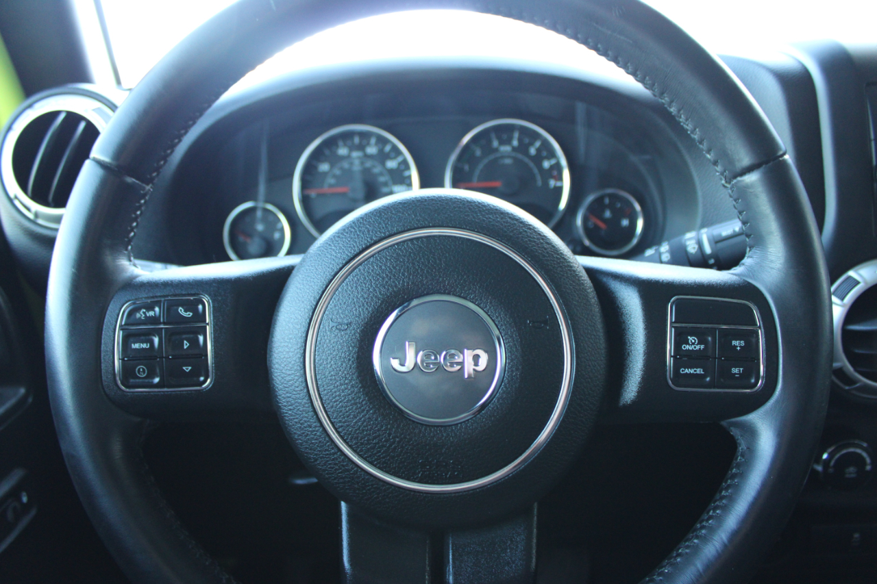 Jeep Wrangler Unlimited Sahara 4WD 2016