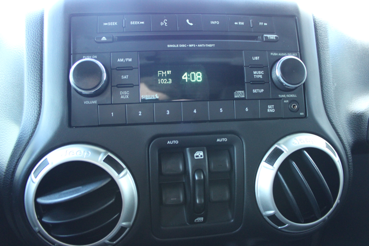 Jeep Wrangler Unlimited Sahara 4WD 2016