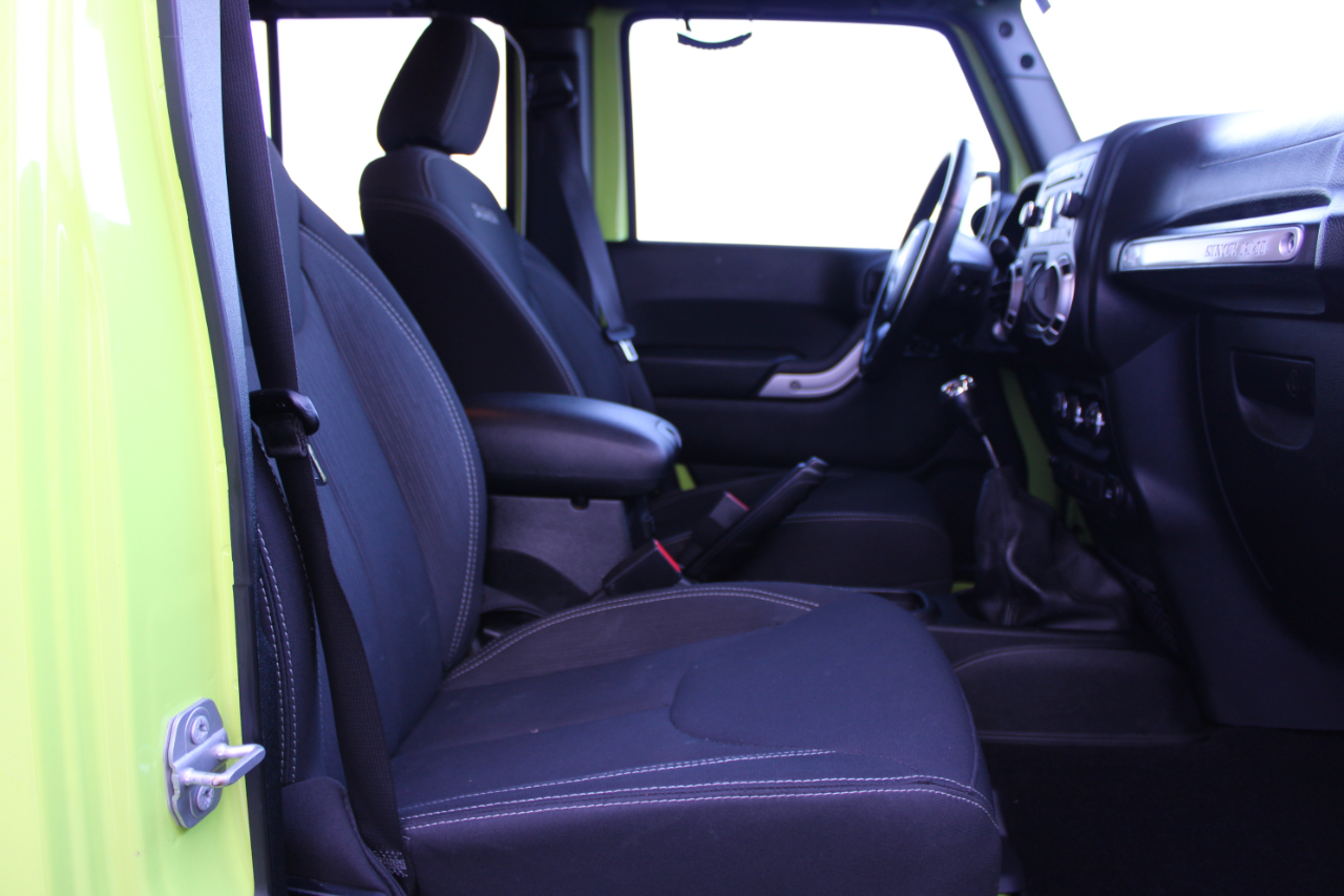 Jeep Wrangler Unlimited Sahara 4WD 2016