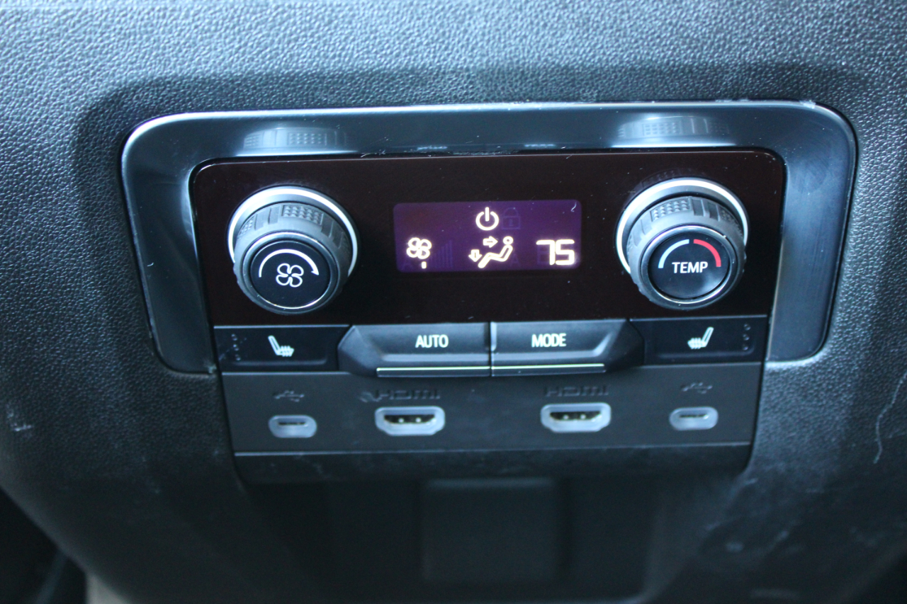 Chevrolet Tahoe  2021