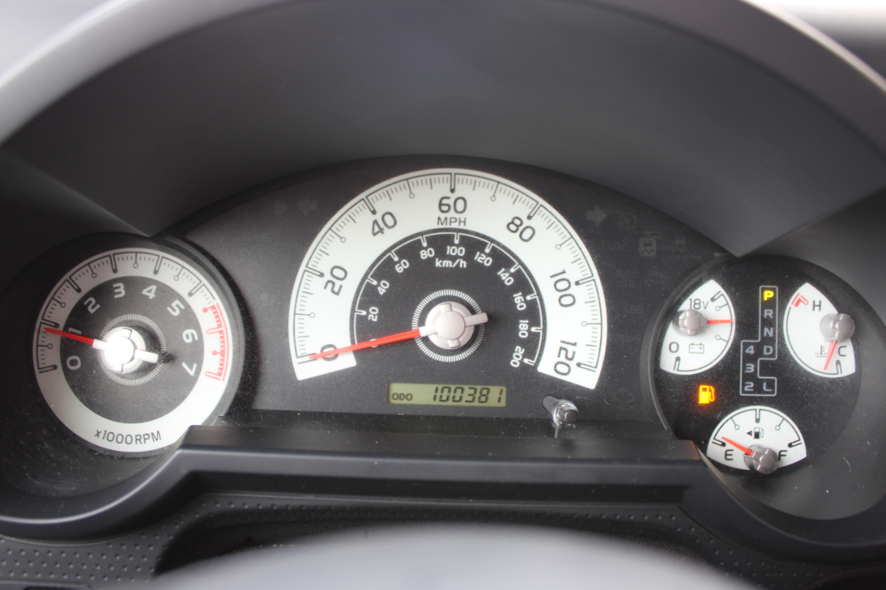 Toyota FJ Cruiser  2011