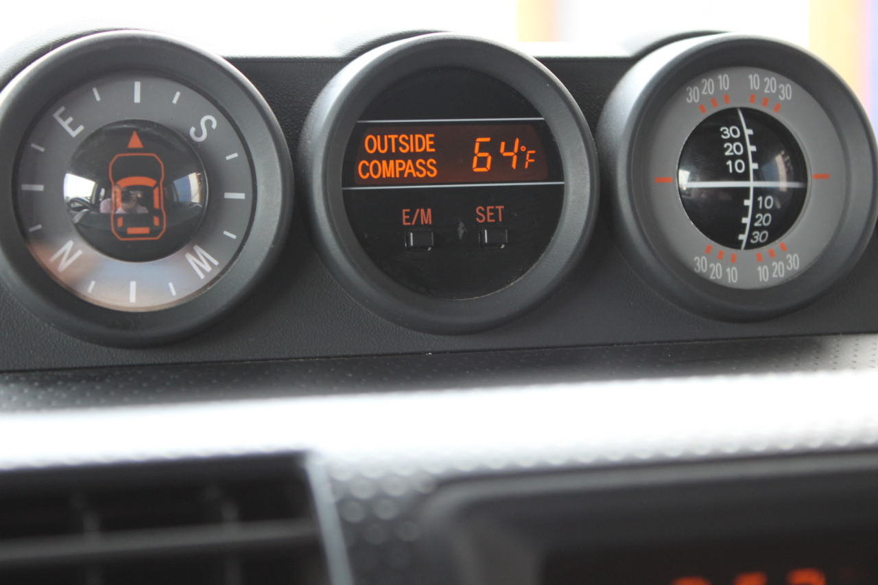 Toyota FJ Cruiser  2011