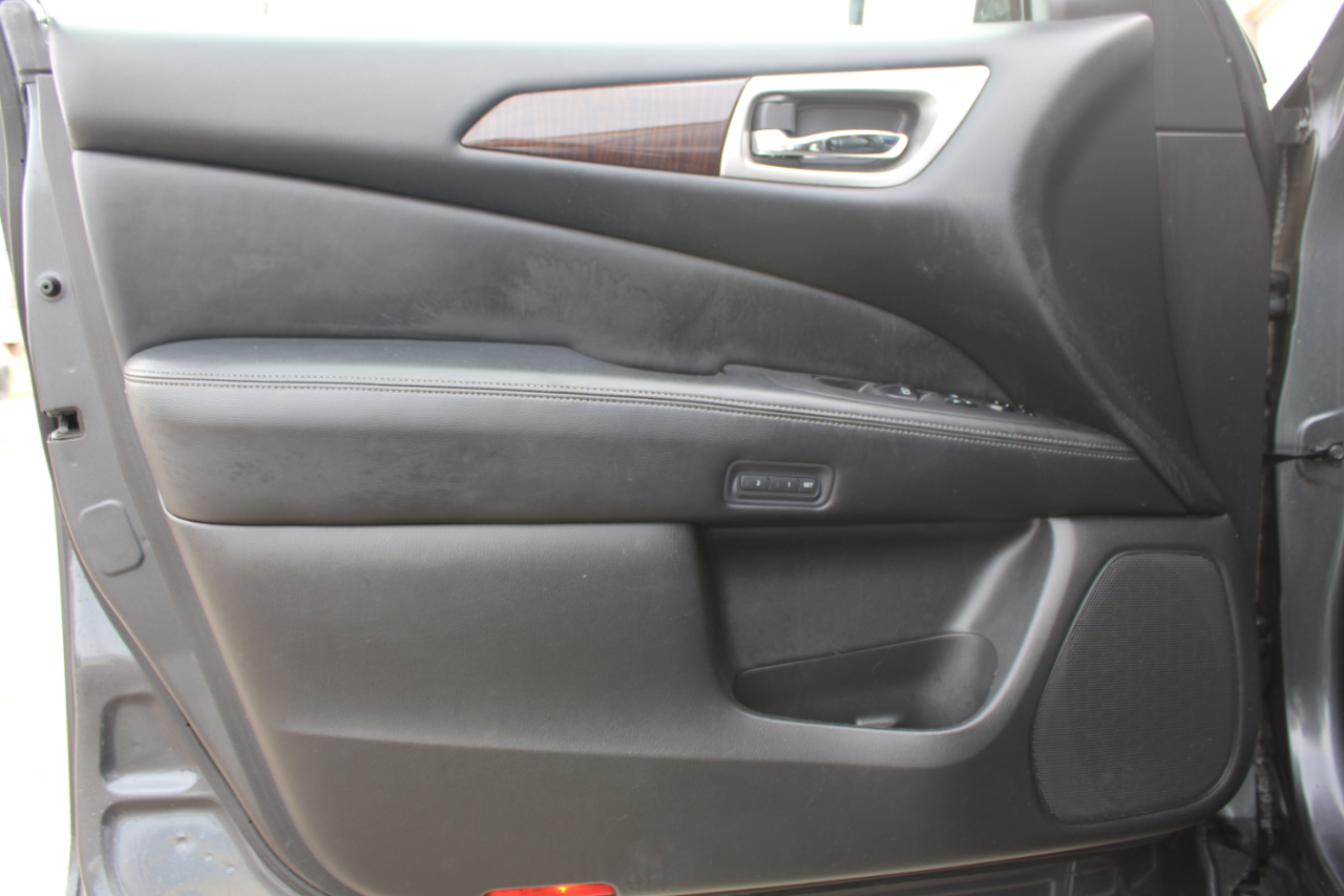 Nissan Pathfinder  2013