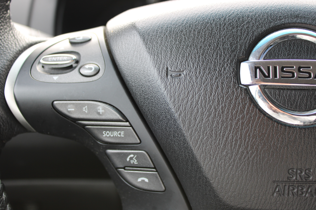 Nissan Pathfinder  2013