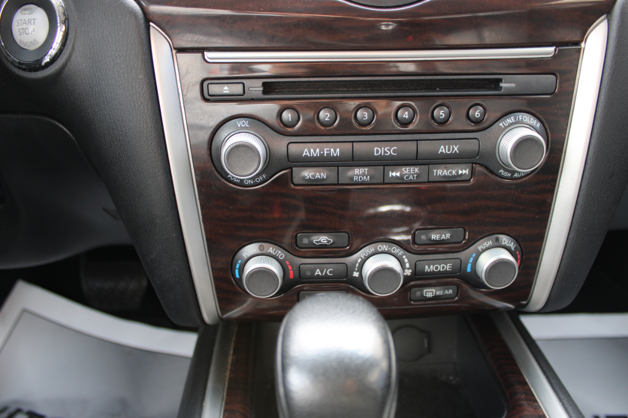 Nissan Pathfinder  2013